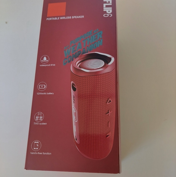 NEW Flip 6 Bluetooth Speaker RED - Picture 4 of 6